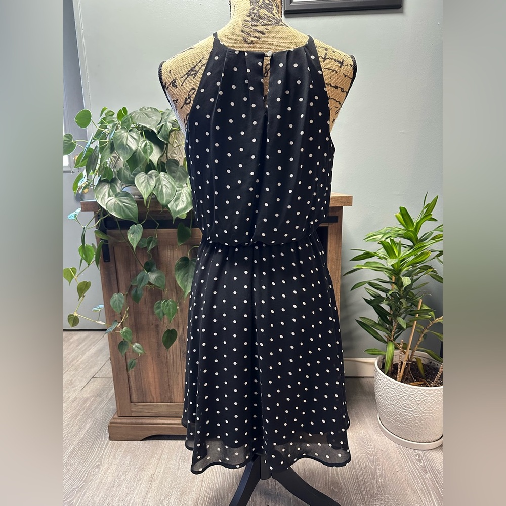 Blue Rain black and white pilka dot dress with elastic waist. Size small. - Picture 3 of 4